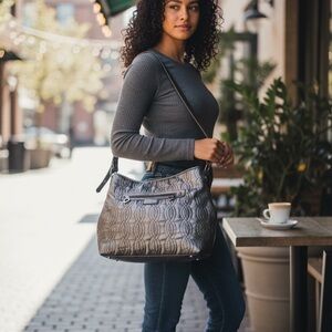 Black Bella Russo Shoulder Bag